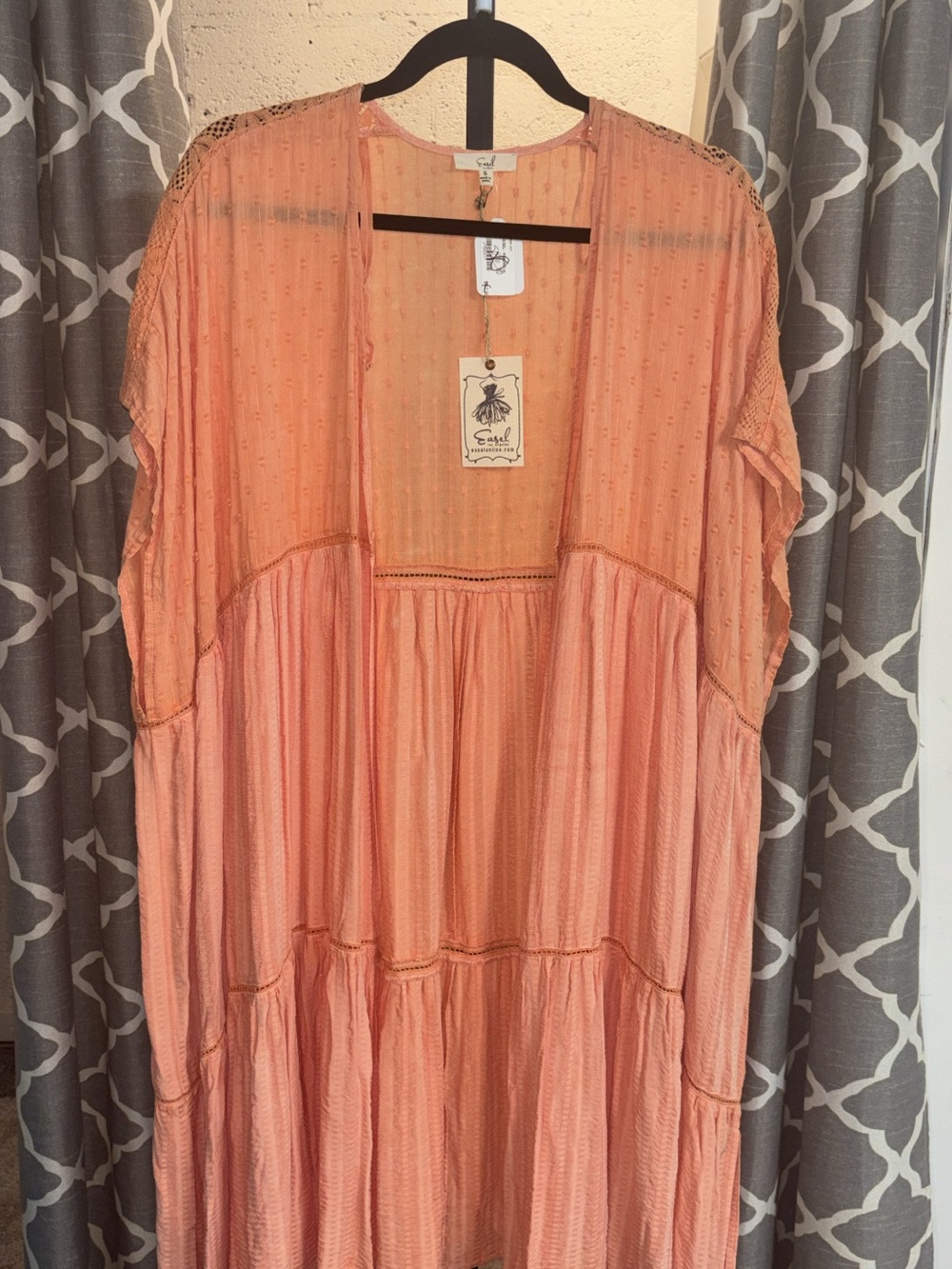 Easel Kimono